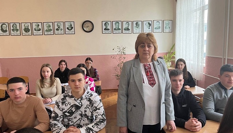 ЛІНА КОСТЕНКО – ГЕНІЙ СУЧАСНОСТІ